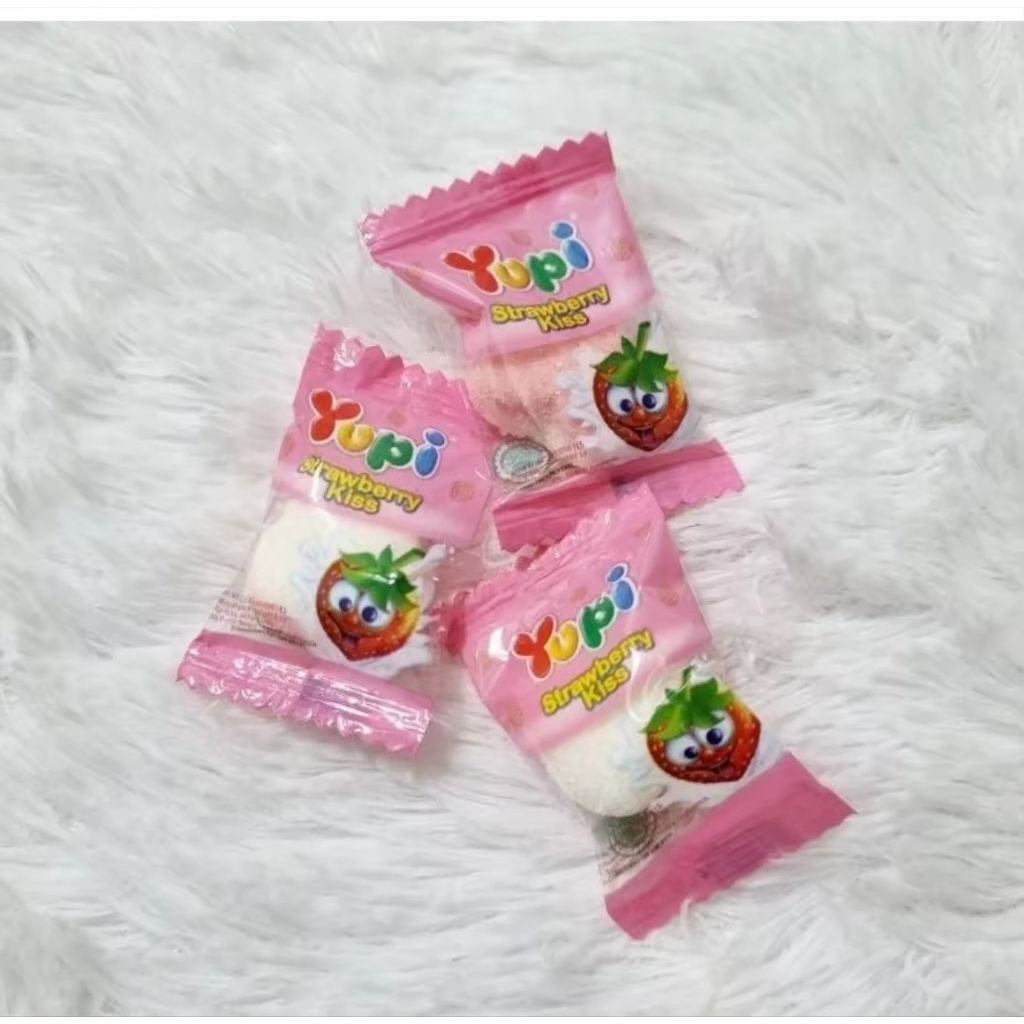 

Satu Butir Permen Yupi Permen Jelly Yupi Bag Strawberry Kiss / Fruity Puff / Mango 120g