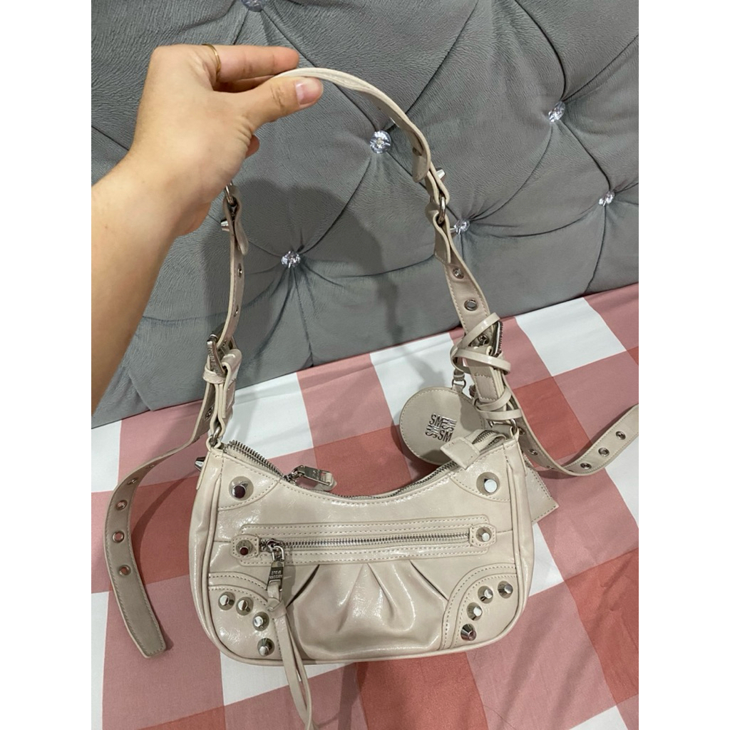 Preloved Tas Steve Madden Bglowing Bone