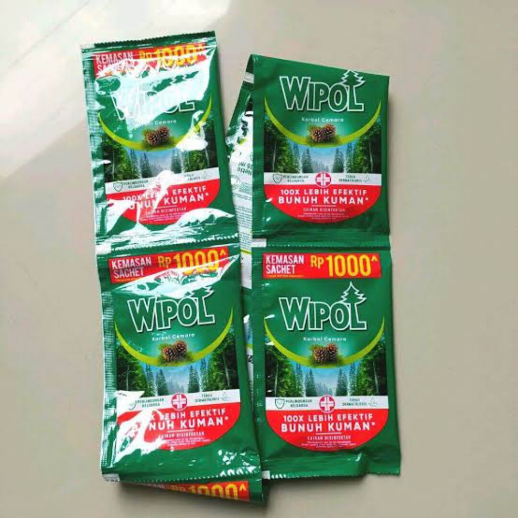 Wipol Karbol Cemara Sachet