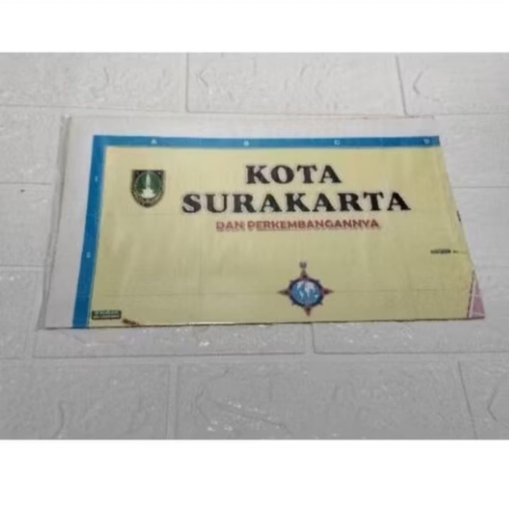 

Peta Kota Surakarta (Lipat Besar)