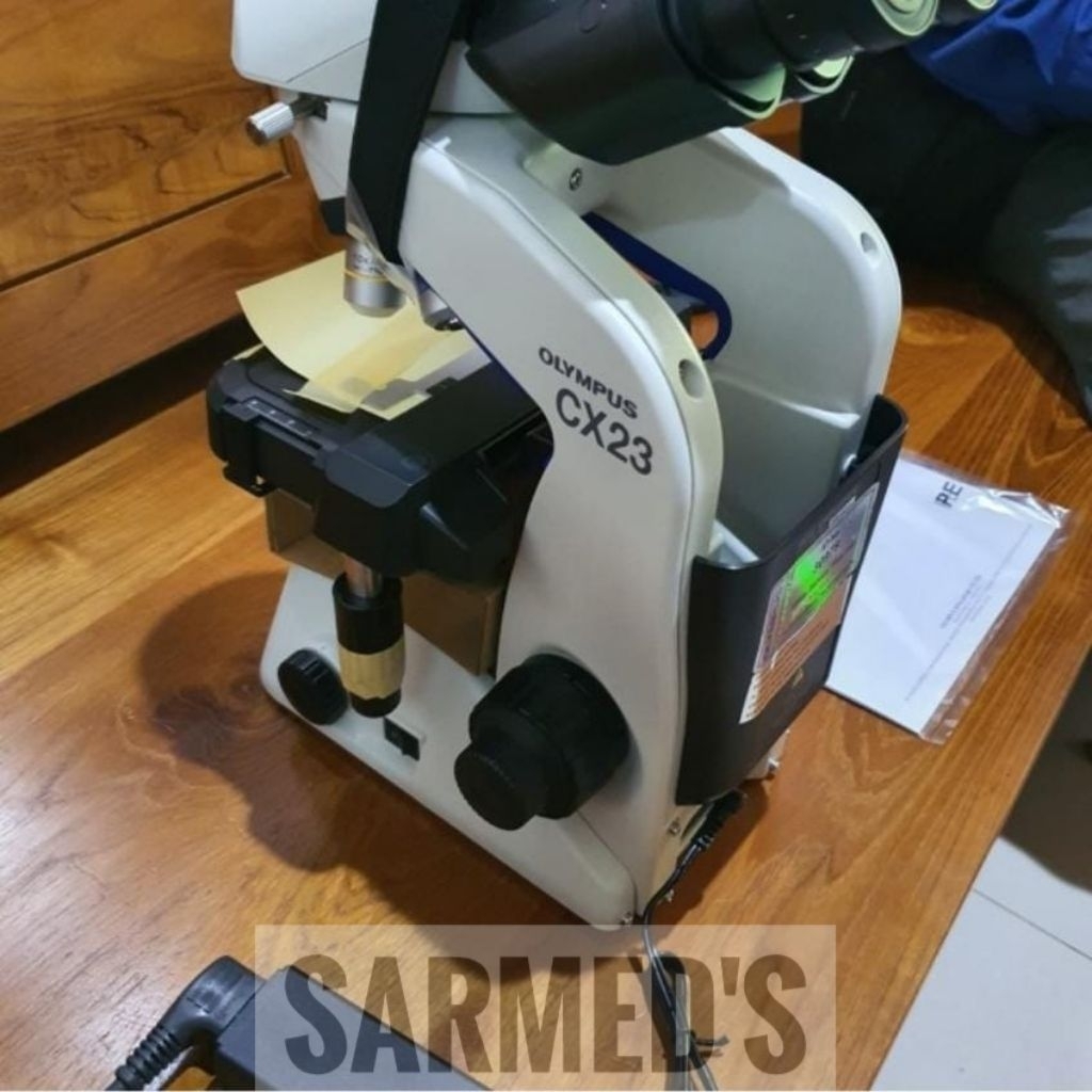 Microscope Binokuler Olympus CX 23 LED / Mikroskope Olympus CX 23 Led