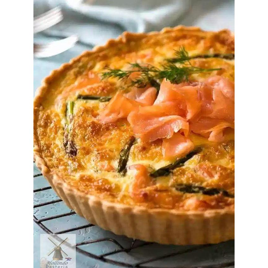 

Fresh Tasmanian Salmon, Spinach and Cheddar Quiche