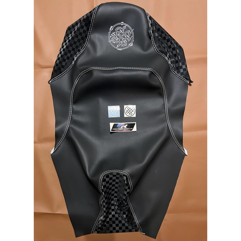 Sarung Kain Jok Kombinasi Kotak Catur SIGNATURE X ORIGINAL Karbon Cover Jok Motor Catur 3D Alas Kain