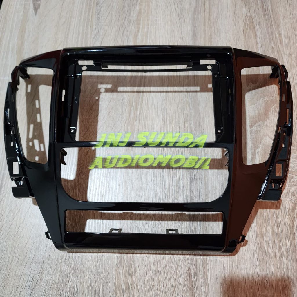 Frame tv mobil head unit android 9 inch mobil mitsubishi pajero 2016-2019