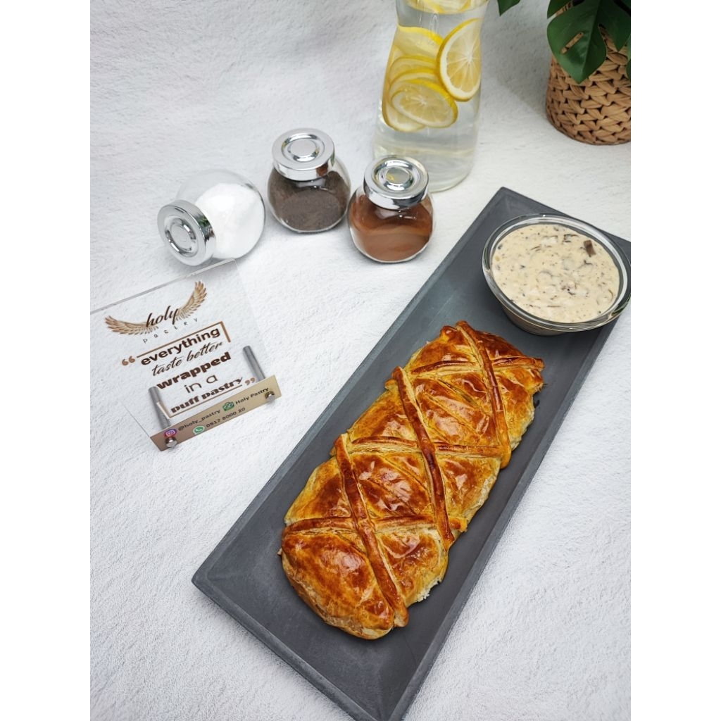 

Chicken Wellington with mushroom sauce (saus jamur)