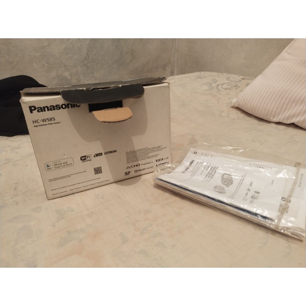 

dus box panasonic hc-v585