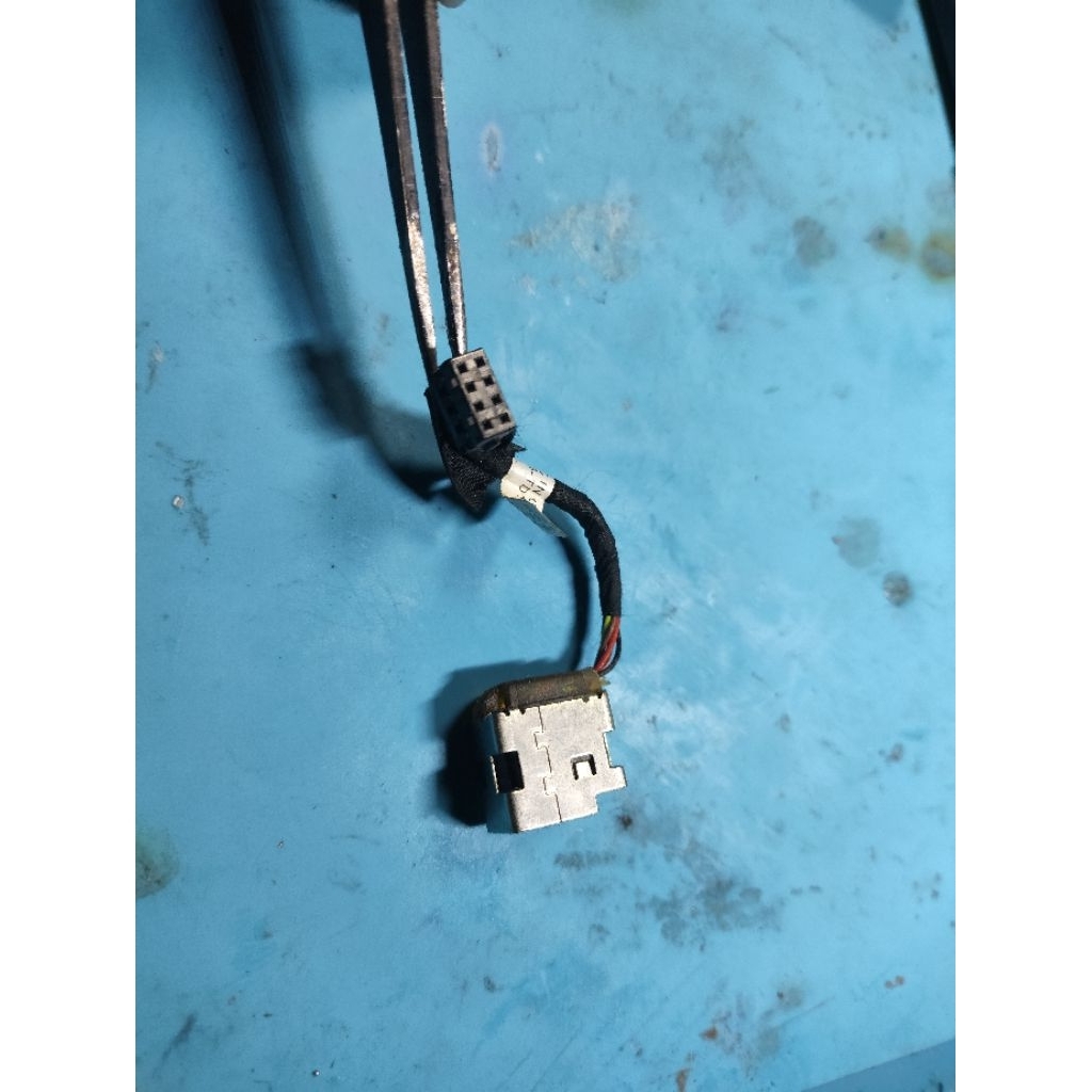 Jack Power / Socket Power Charger DC Laptop HP 1000 Original Cabutan