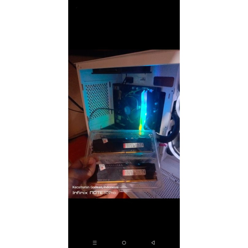 cpu i3 7100 + mobo ECS h110m + ram kingston