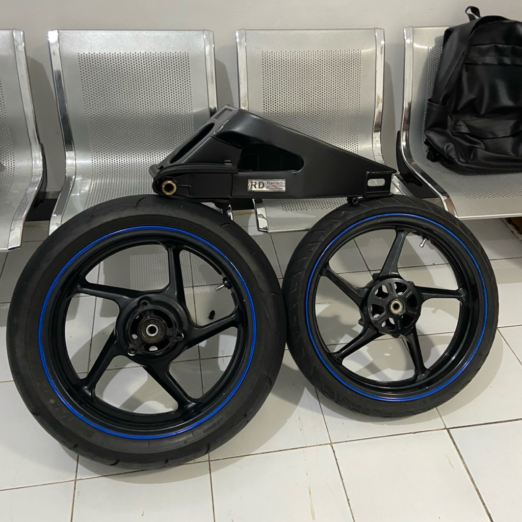 kaki lebar ninja 250 velg 5,5inch dan 3,5inch dan arm RD Racing