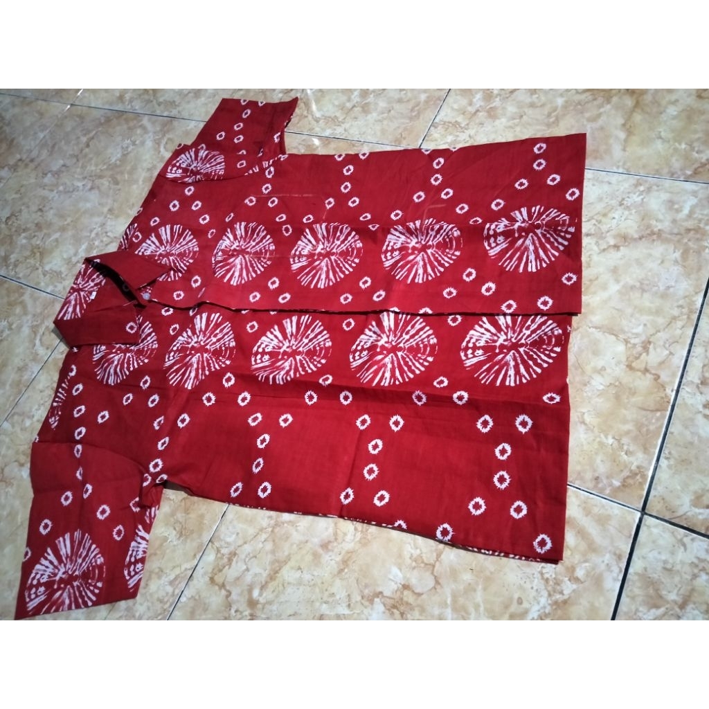 KEMEJA BATIK PRIA LENGAN PENDEK MOTIF JUMPUTAN BISA COUPLE