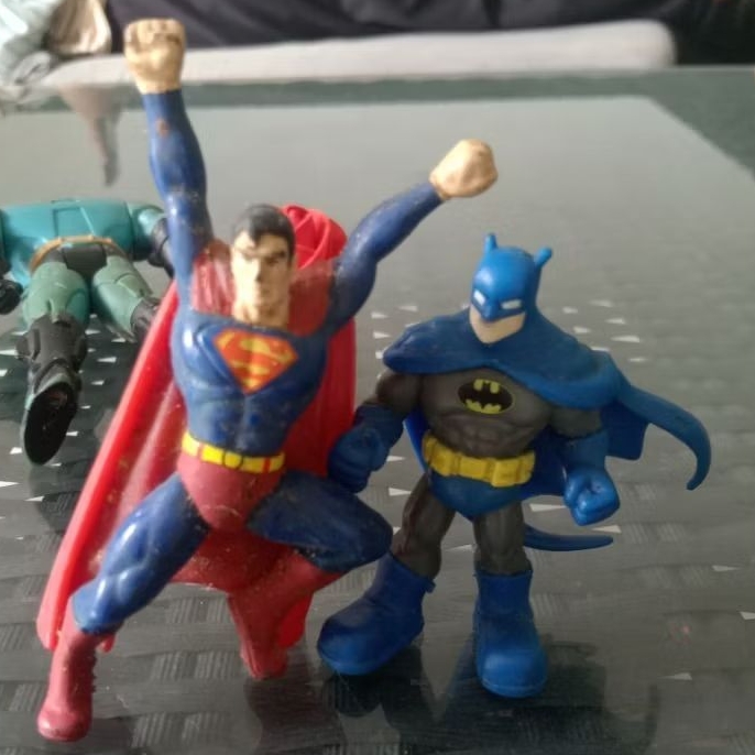 Action Figure Batman Dan Superman