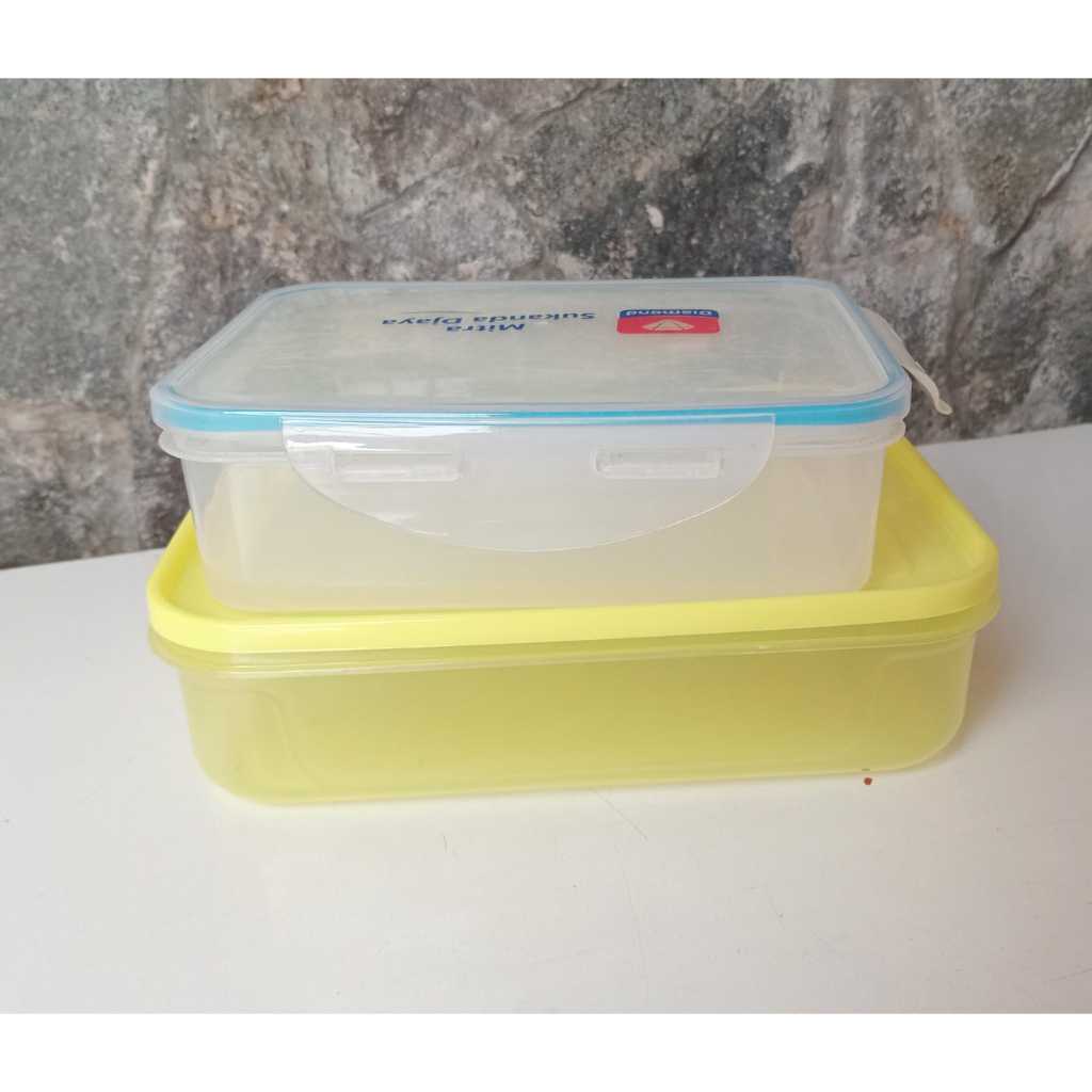 Kotak Makan/Food Container RANDOM Wadah Plastik Murah Ekonomis Tempat Makan Misting