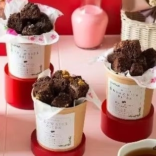 

READY - kue fudgy brownies cake lumer in jar 12 OZ