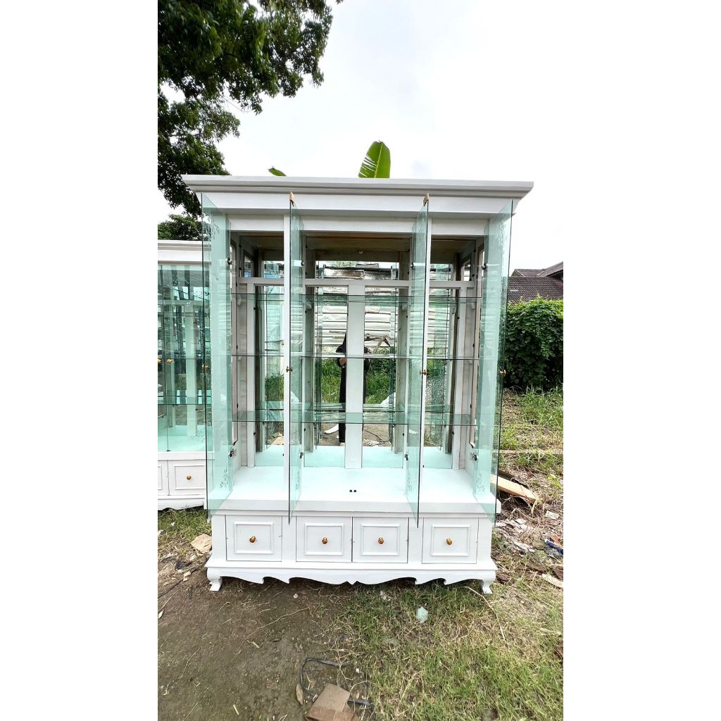 Lemari Hias Minimalis Klasik Modern