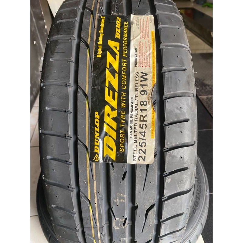 Ban Dunlop Direzza 225/45 R18