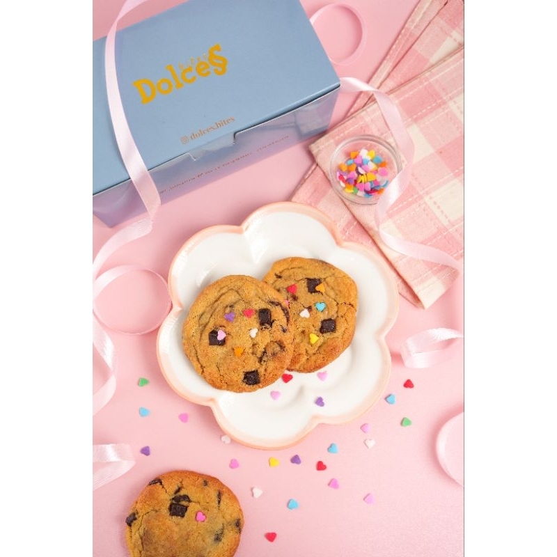 

Special VALENTINE EDITION Box of 2 cookies " signature & nutella crave