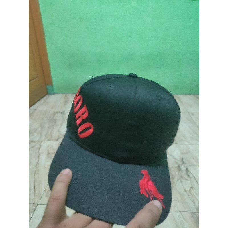 Topi marlboro big script