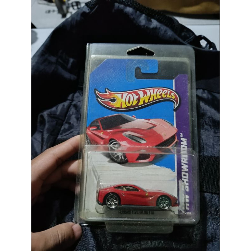 hotwheels ferrari f12 berlinetta
