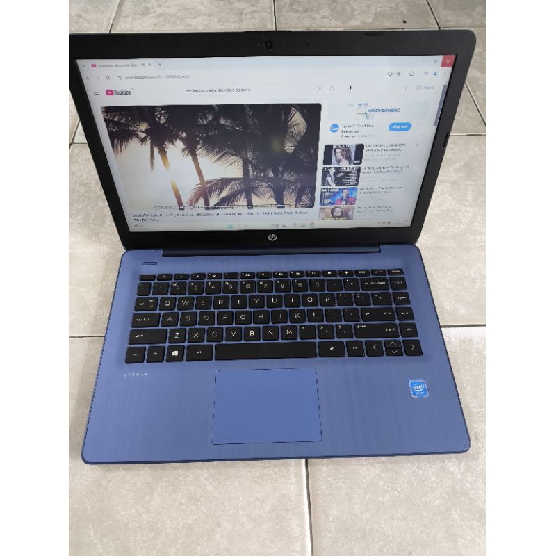Laptop HP Stream 14 Mulusss seperti Baru ..