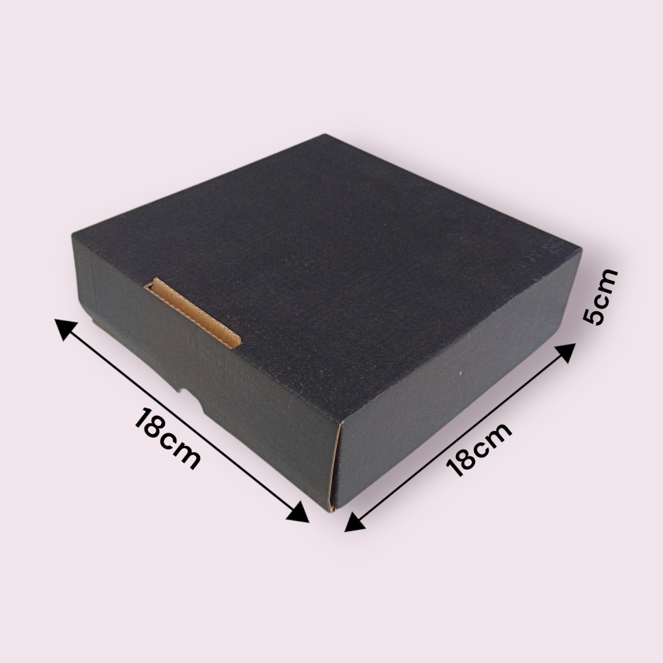 Kardus pizza die cut uk. 18x18x5 cm warna hitam (model box pizza)