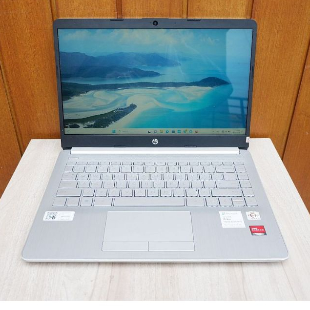 HP 14s-dk1524AU Athlon Silver 3050U 4Gb Ssd 512Gb SCU19669