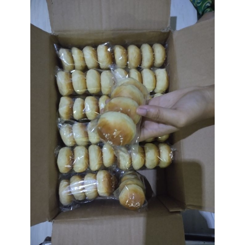 

ROTI BURGER SATE 100 PCS(PESAN PAGI DI KIRIM SORE)