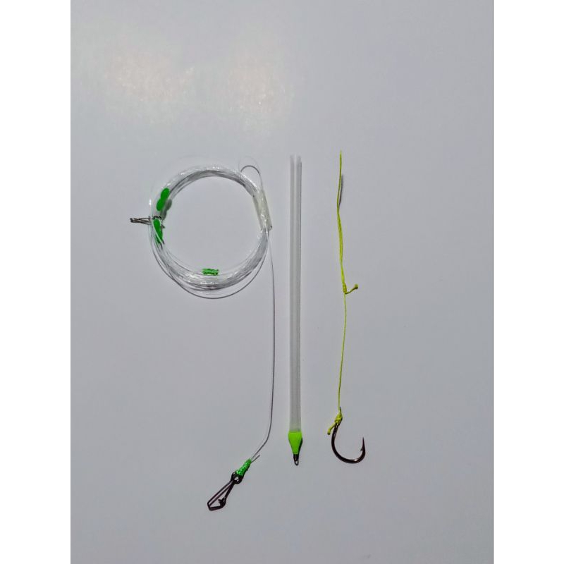 ( komplit pakai snap kemiti Stella no.1 )1 rangkaian senar + 1 pelampung premium + 1 rangkaian kail 