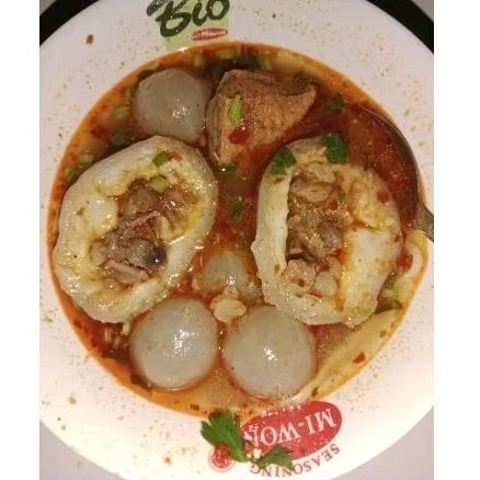 

baso aci tetelan dan ayam suwir