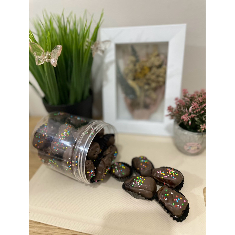 

Kurma Coklat