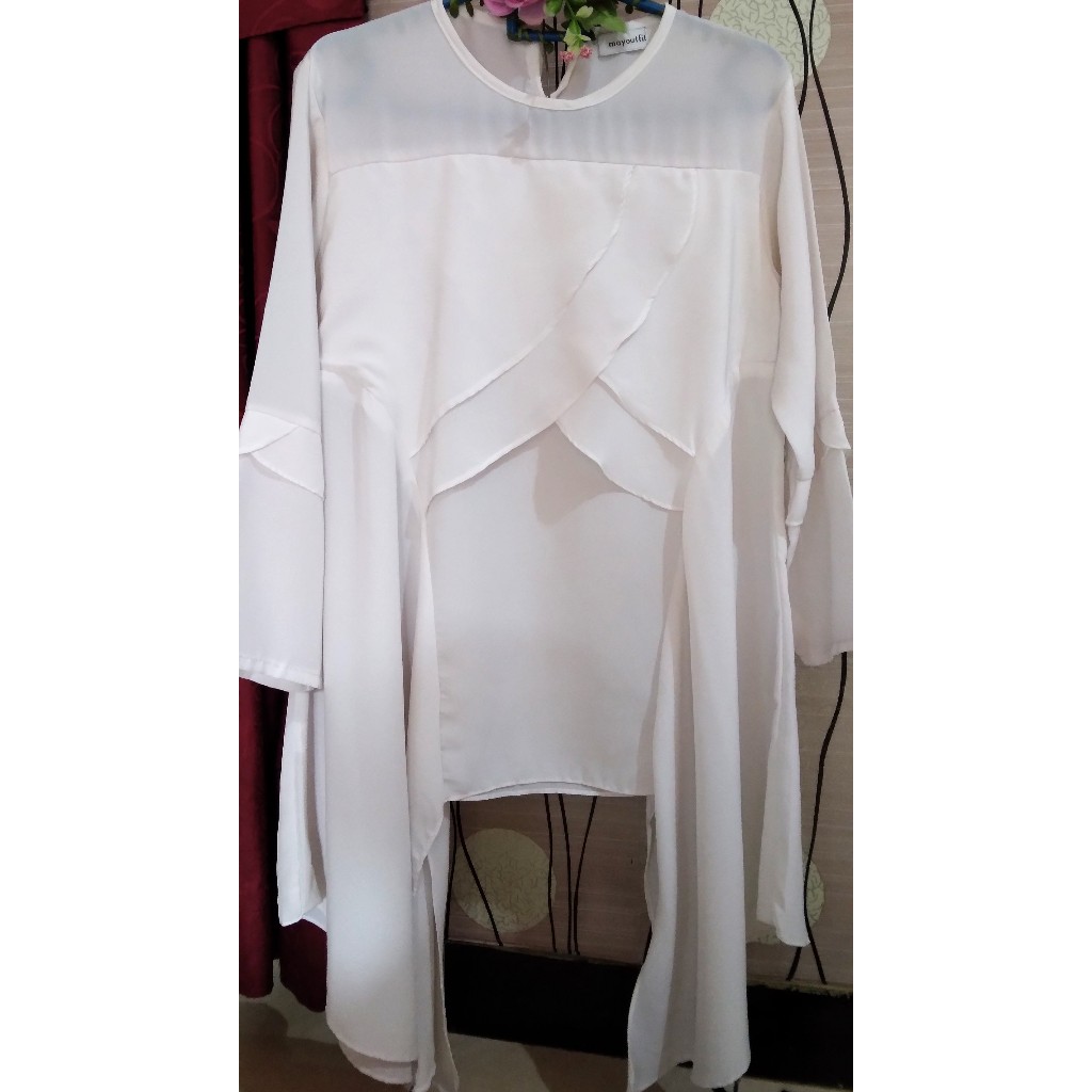PRELOVED MAYOUTFIT | Tunik Putih Tulang