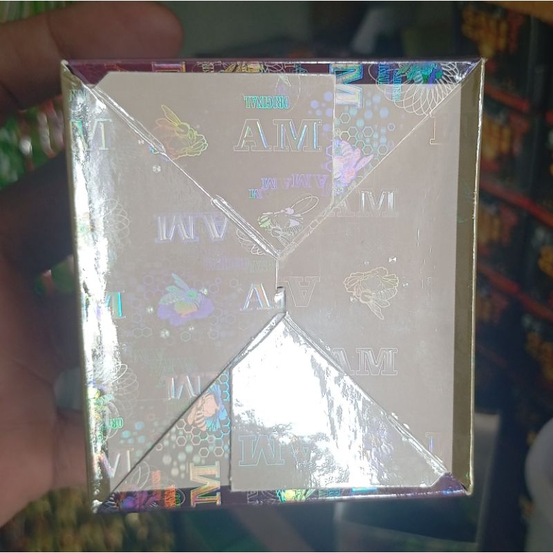 

kardus kemasan am bisa mantul cahaya