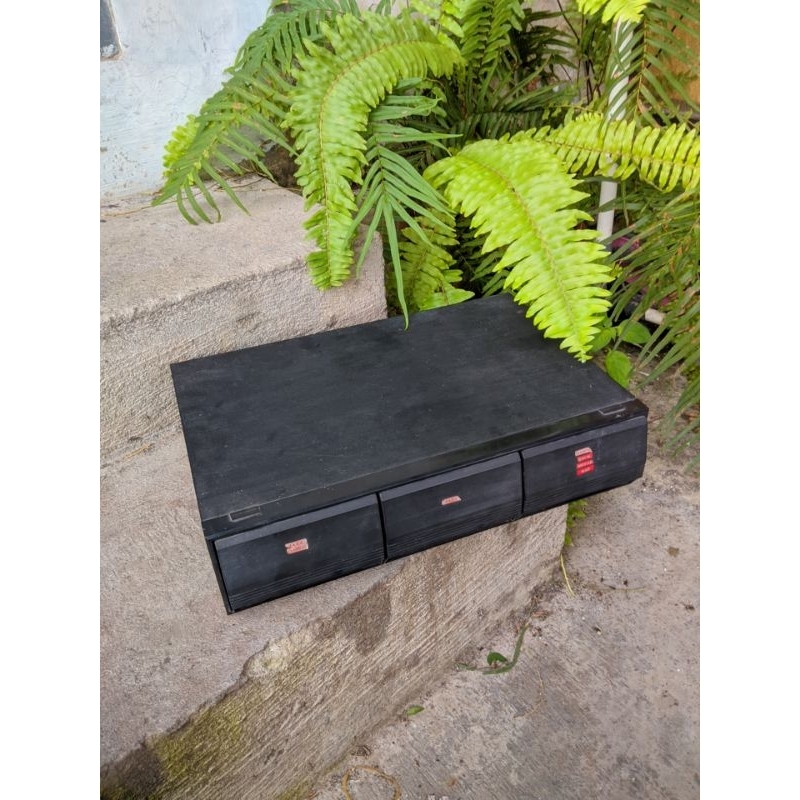 Rak kaset pita vintage