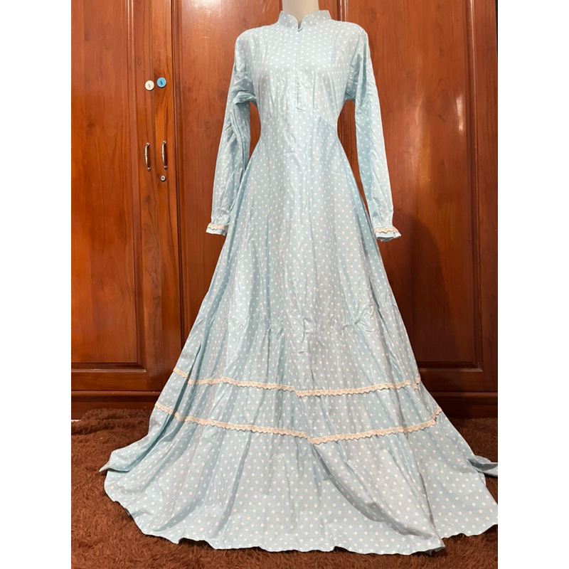 Sabilla polka soft blue by atelier angelina PRELOVE