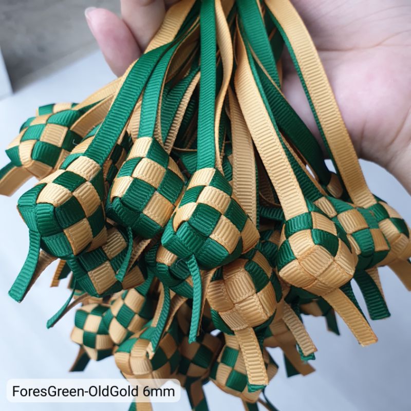 

1 pc - Ketupat Pita Bahan Grosgrain | Aplikasi Ketupat Lebaran Bahan Pita