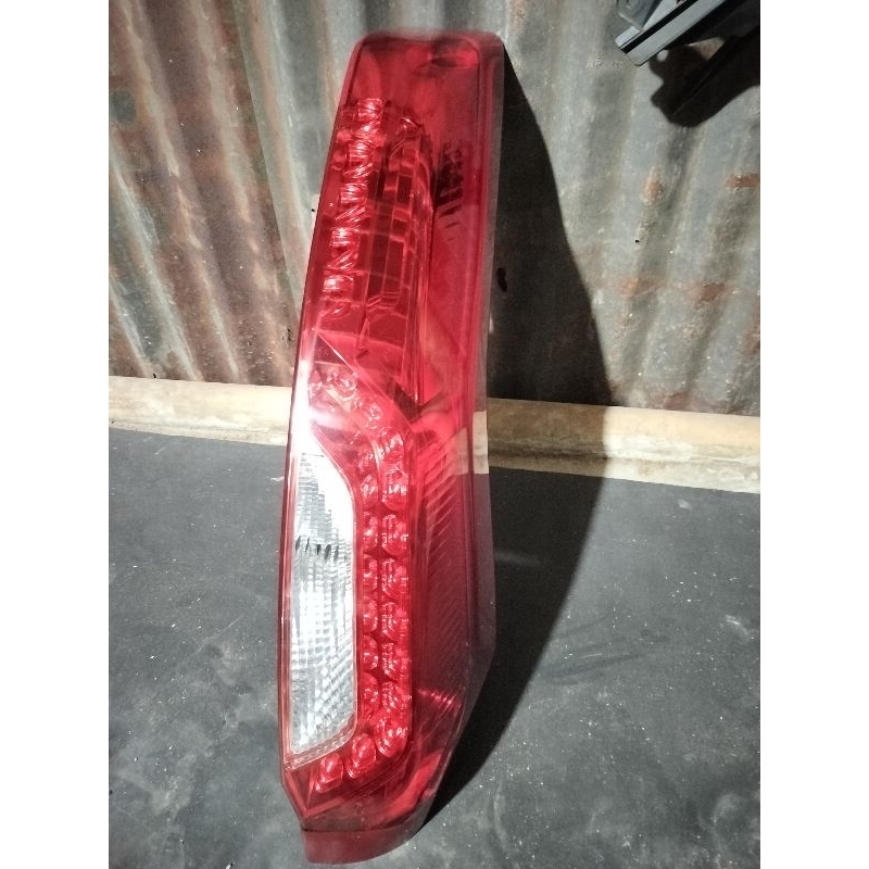 Stoplamp RH/Kanan Nissan Xtrail Urban T31 Tahun 2011-2014 Original Part Di RJM