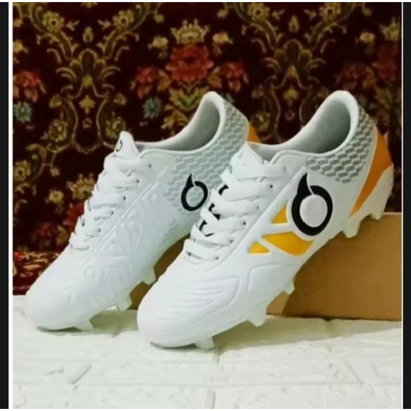 sepatu bola Ortus BBS terlaris