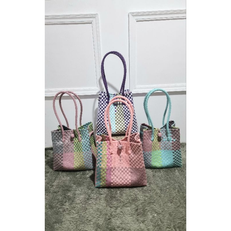 READY Tas Anyaman Plastik Jali Size M