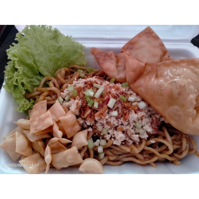 

Mie Kekinian Siap Makan ( polosan ) untuk tambahan topping CO etalase sebelah