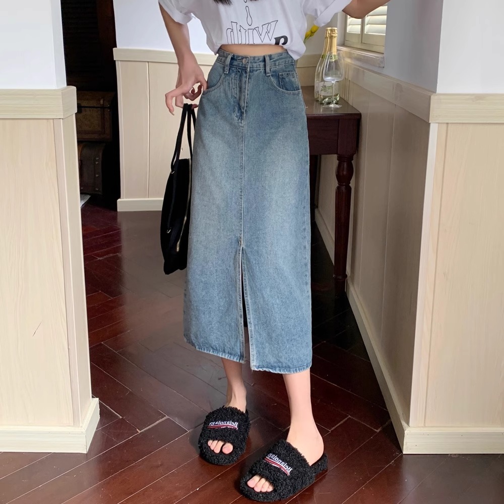 Rok midi denim dengan belahan depan highwaist biru Rok busana kasual gaya Korea