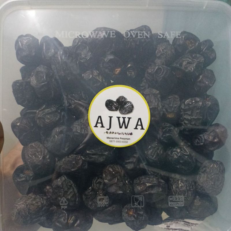 

Kurma Ajwa