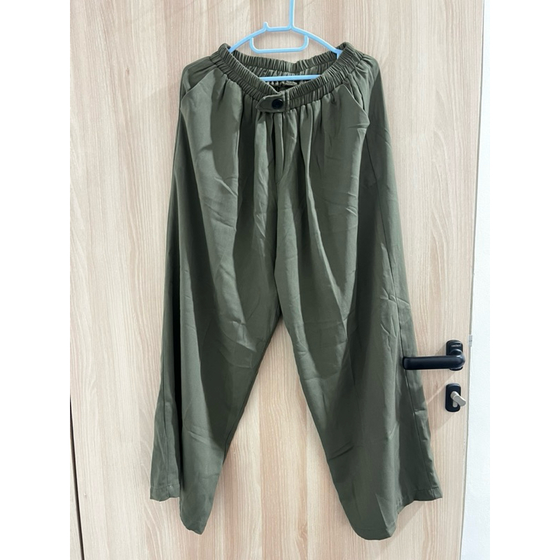 Preloved Celana Kulot Olive Green