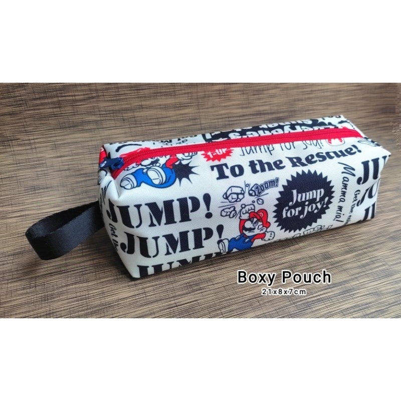 

Boxy Pouch
