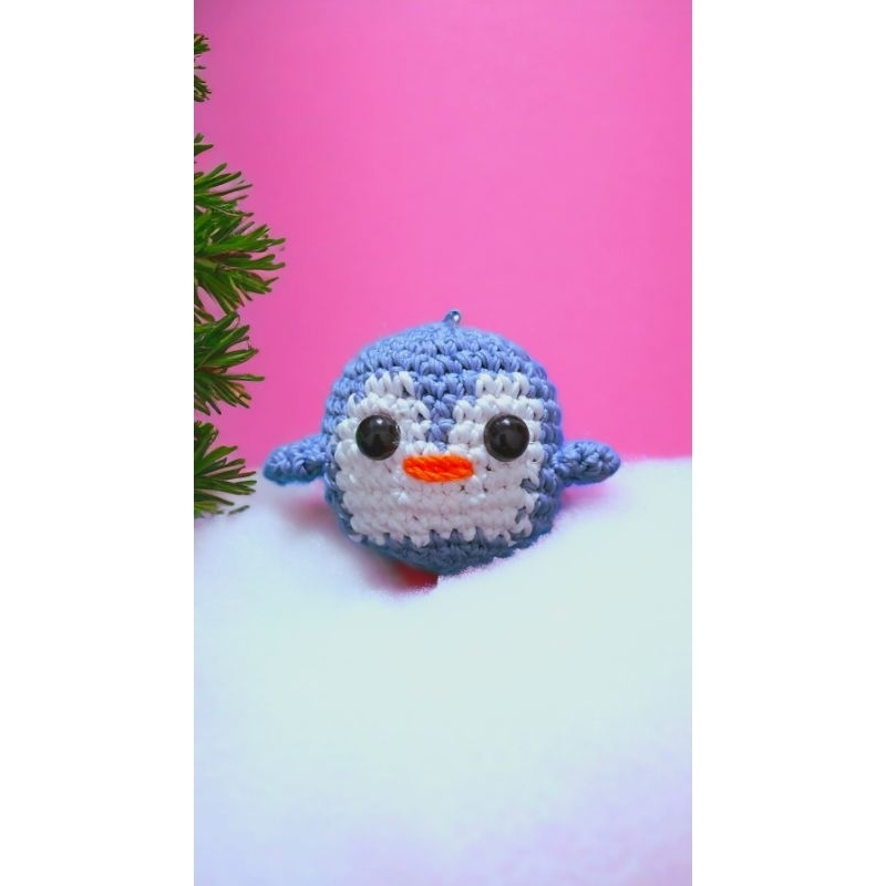TERMURAH  pinguin keychain/gantungan pinguin rajut