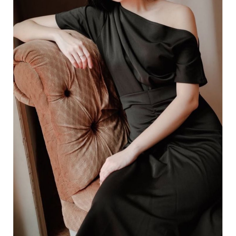 black dress by atvezzo