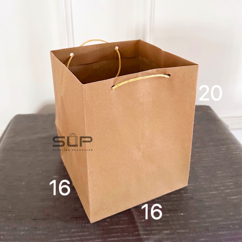 

PAPER BAG ISI KUE KERING PAPER BOWL HAMPERS LEBARAN IDUL FITRI KUE LEBARAN 16x16 SOUVENIR KOTAK KUE TEBAL PREMIUM