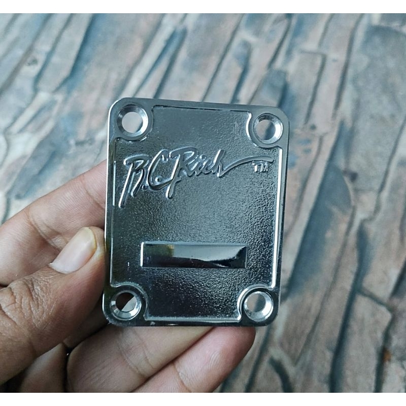 Plate Join neck BC RICH Logo Original