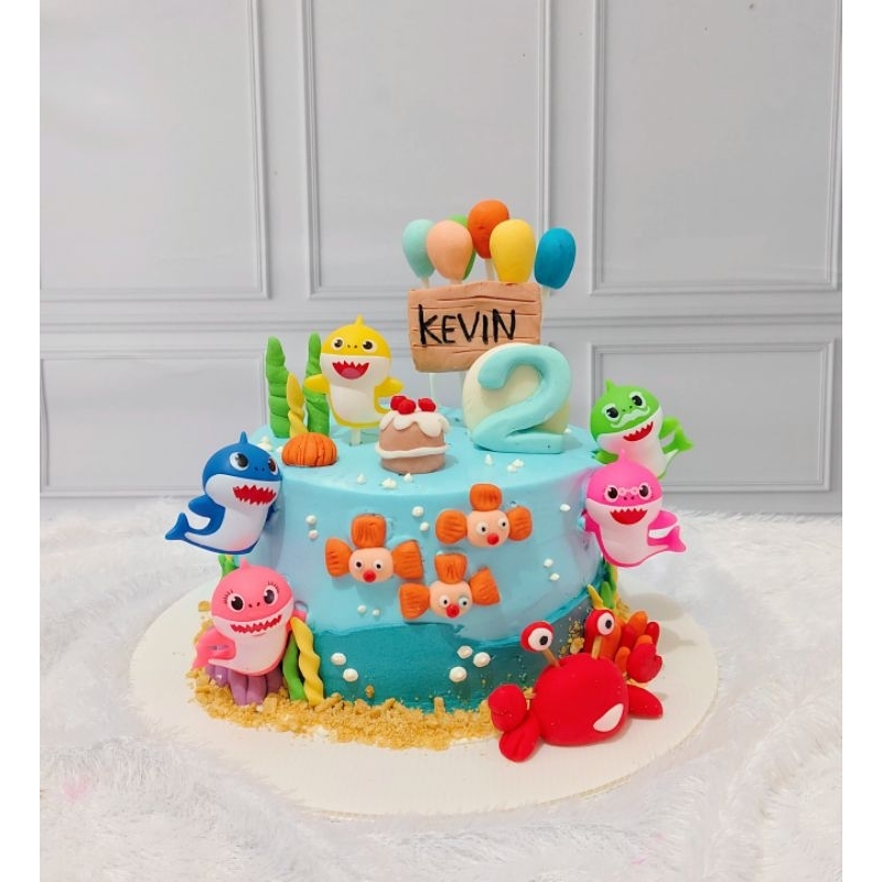 

kue baby shark mix fondant