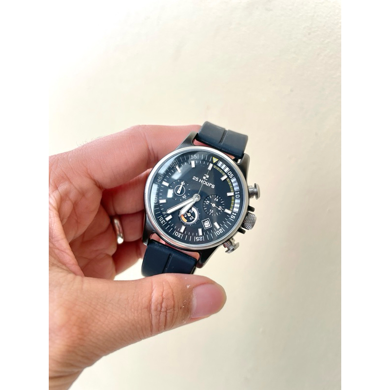 25 Hours chronograph black