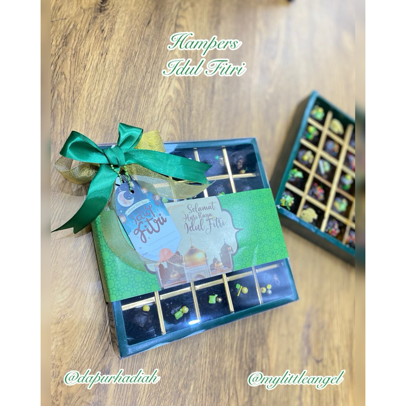 

HAMPERS LEBARAN/PARCEL IDUL FITRI/HAMPER IDUL FITRI/KUE LEBARAN