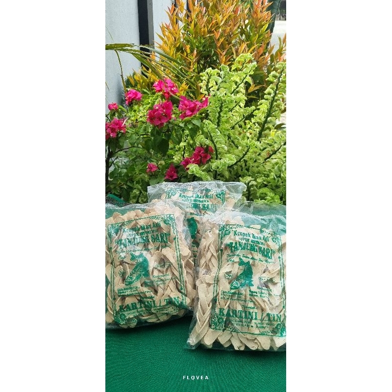 

Cemilan Batik Madura Flovea /Kerupuk Ikan Kepang super